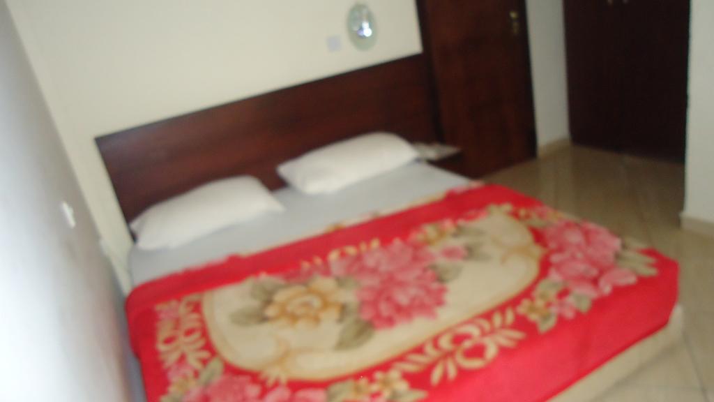 Wadoma Royale Hotel Kumasi Bilik gambar